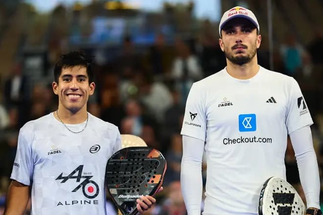 Arturo Coello y Agustín Tapia durante un torneo de pádel