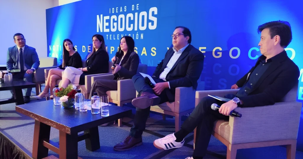 Panel del foro Empresas con Legado Sostenible e Innovador en México.