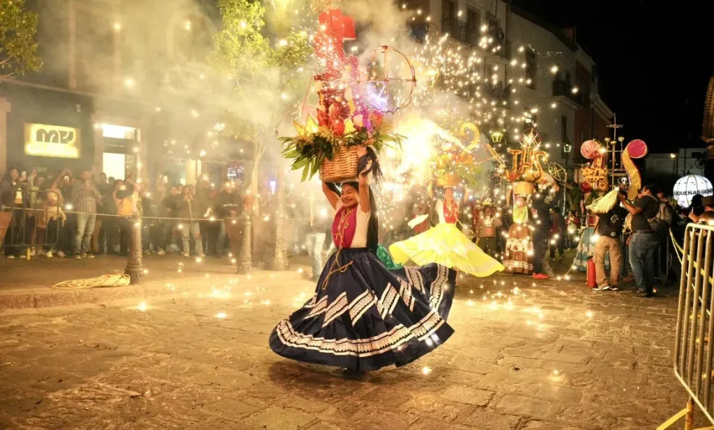 Presentación de danza tradicional durante una celebración cultural en México