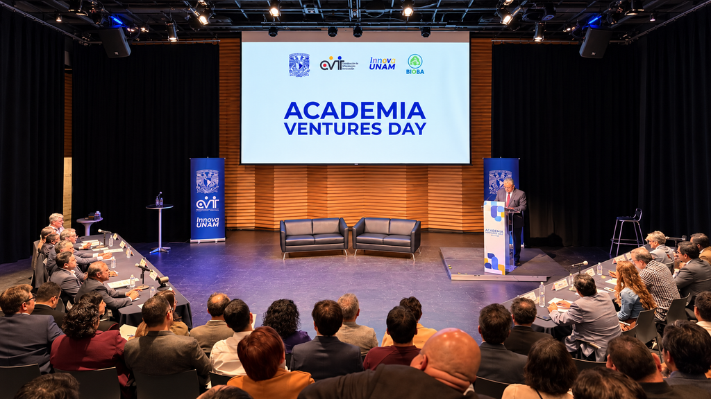 foro de Academia Ventures Day en el centro Cultural Universitario MUAC
