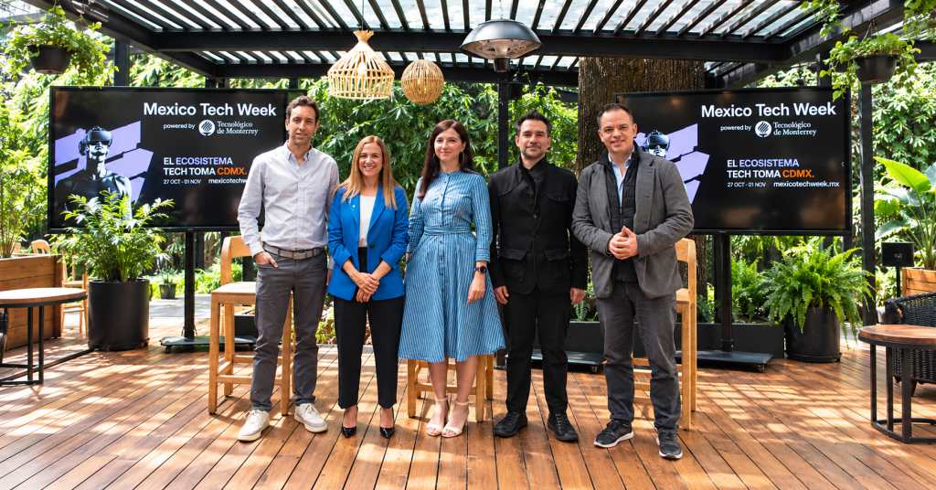 : Conferencia de prensa de Mexico Tech Week 2026 realizada en CAMPUS WORTEV, con representantes de la organización y del Tecnológico de Monterrey.